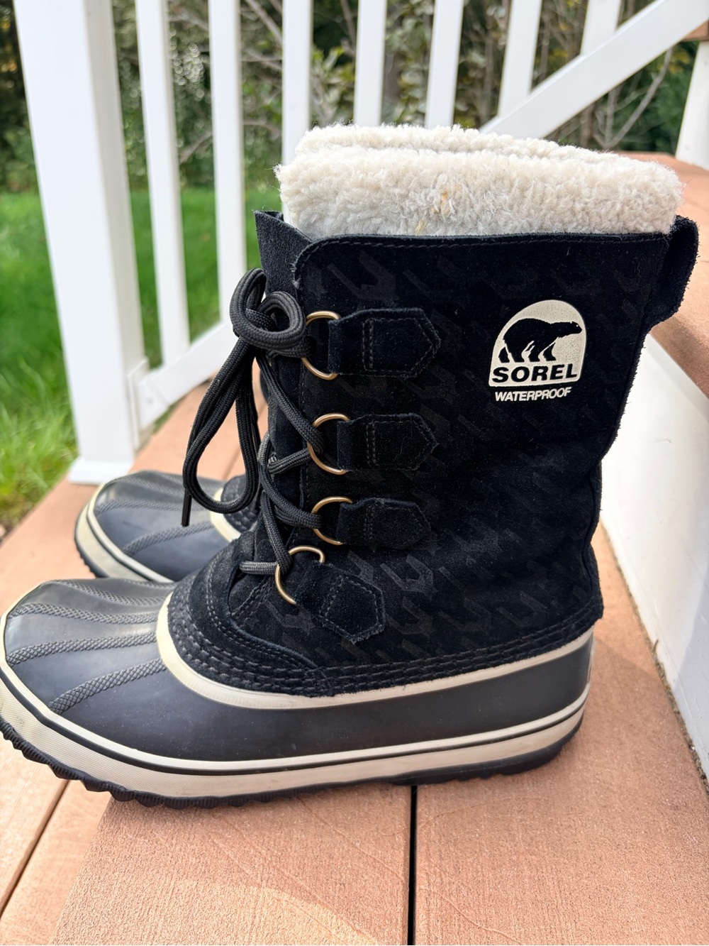 Sorel Women’s 1964 Pac Graphic Waterproof Snow Boots, size 9.5